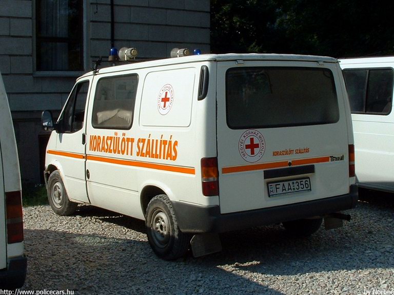 Ford Transit, Megyei Kórház Miskolc, koraszülöttmentõ, fotó: Norbee
Keywords: mentő magyar Magyarország mentőautó FAA-356