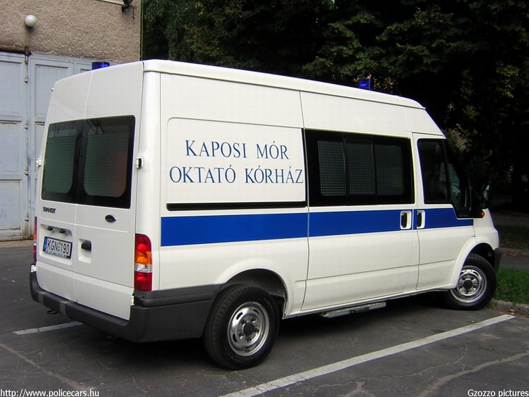 Ford Transit, Kaposvár, Kaposi Mór Oktató Kórház, fotó: Gzozzo pictures
Keywords: mentő magyar Magyarország mentőautó KGN-190