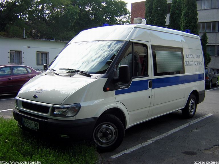 Ford Transit, Kaposvár, Kaposi Mór Oktató Kórház, fotó: Gzozzo pictures
Keywords: mentő magyar Magyarország mentőautó KGN-190
