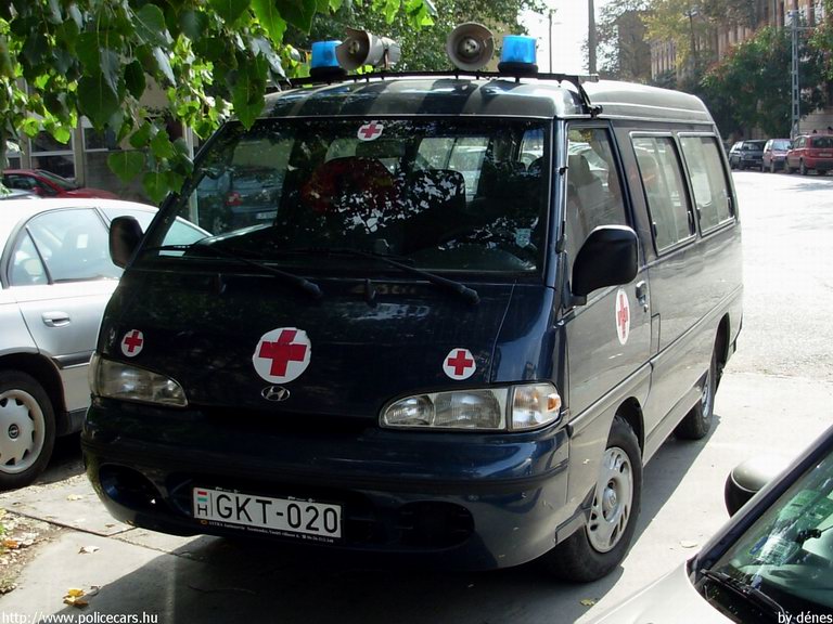 Hyundai H100, Szent Ferenc Kórház, Budapest, fotó: dénes
Keywords: mentő magyar Magyarország mentőautó GKT-020
