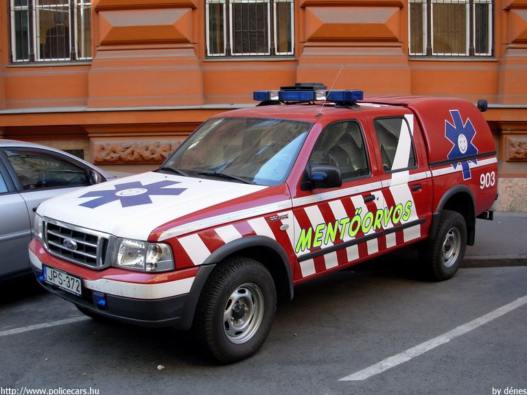Ford Ranger, Budapest, MOK, Szent Márton Gyermekmentõ Szolgálat, fotó: dénes
Keywords: mentő magyar Magyarország mentőautó JPS-372
