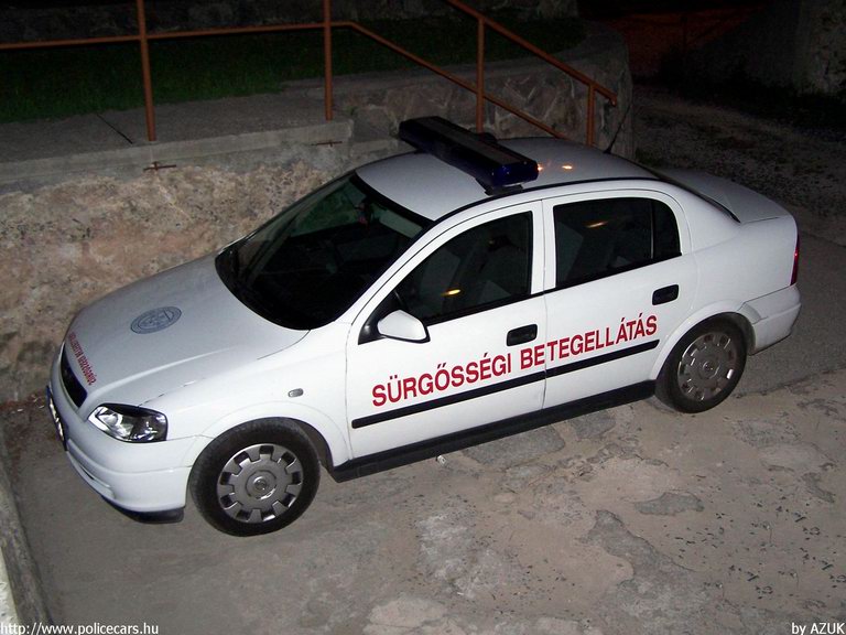 Opel Astra G, Pécs, PTE, fotó: AZUK
Keywords: mentő magyar Magyarország mentőautó