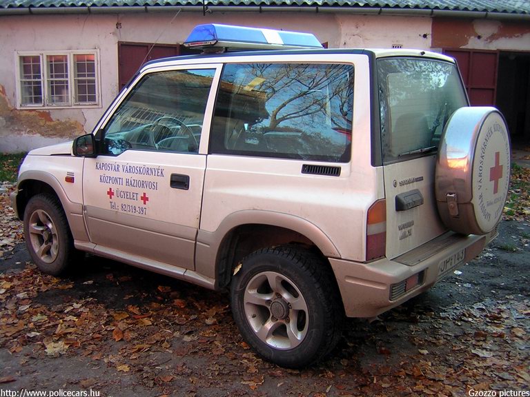 Suzuki Vitara, Kaposvár, orvosi ügyelet, fotó: Gzozzo pictures
Keywords: mentő magyar Magyarország mentőautó JJP-143
