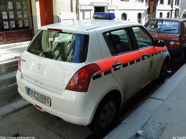 Suzuki Swift, Budapest, International Ambulance, fotó: Gambi
Keywords: mentő magyar Magyarország mentőautó KES-880