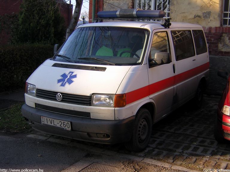 Volkswagen Transporter T4, Pécs, Galenus Mentõszolgálat, fotó: Gzozzo pictures
Keywords: mentő magyar Magyarország mentőautó IVL-260