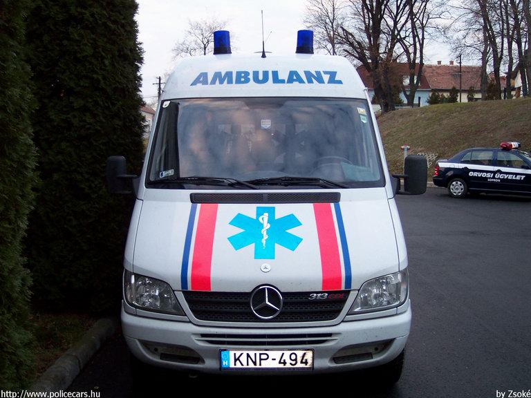 Mercedes-Benz Sprinter 313 CDI, Gól-Diatrans Kft. Betegszállító Szolgálat, fotó: Zsoké
Keywords: mentő magyar Magyarország mentőautó KNP-494