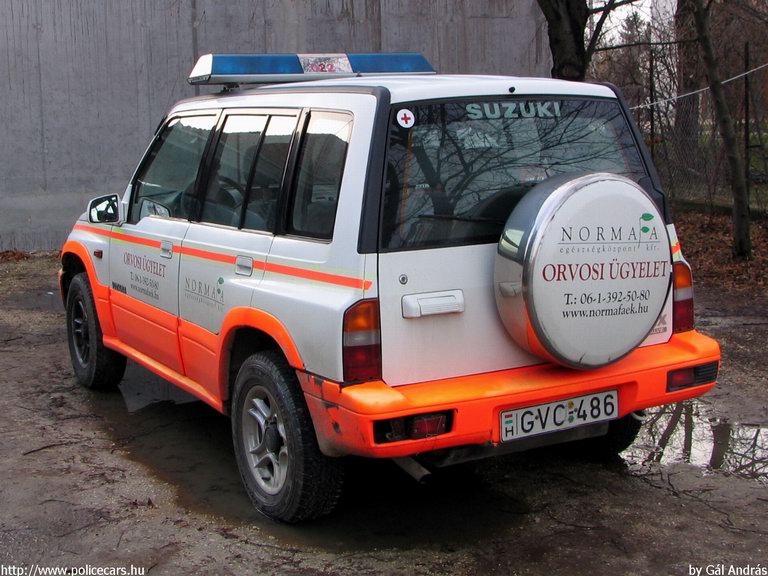 Suzuki Vitara, orvosi ügyelet, Normafa Egészségközpont Kft., fotó: Gál András
Keywords: mentő magyar Magyarország mentőautó GVC-486