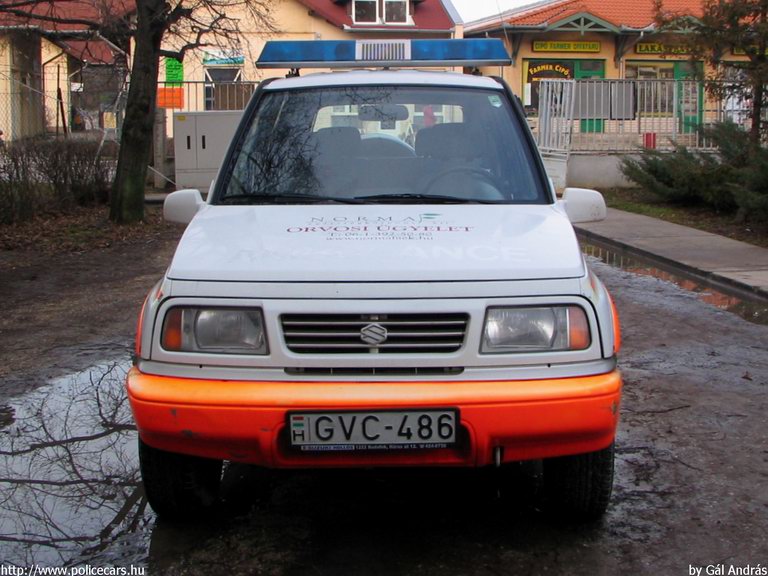 Suzuki Vitara, orvosi ügyelet, Normafa Egészségközpont Kft., fotó: Gál András
Keywords: mentő magyar Magyarország mentőautó GVC-486