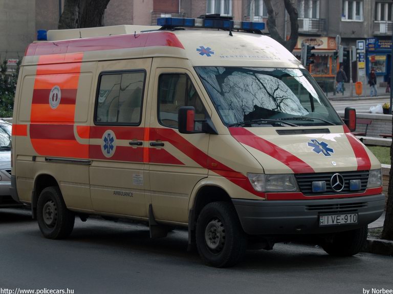 Mercedes-Benz Sprinter, Budapest, HAEMOBIL Egészségügyi Szolgáltató Kht., fotó: Norbee
Keywords: mentő magyar magyarország mentőautó IVE-910