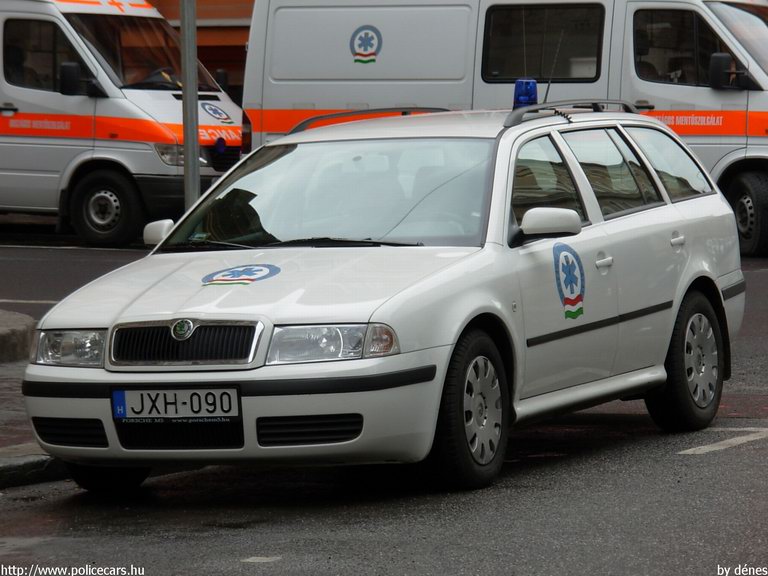 Skoda Octavia, Budapest, Országos Mentõszolgálat, fotó: dénes
Keywords: OMSZ mentő magyar Magyarország mentőautó JXH-090