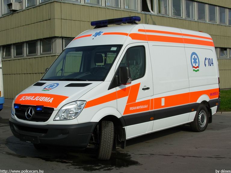 Mercedes Sprinter II 313 CDI, Országos Mentõszolgálat, fotó: dénes
Keywords: OMSZ mentő magyar magyarország mentőautó