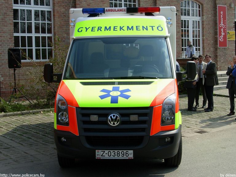 Volkswagen Crafter, Budapest, Szent Márton Gyermekmentõ Szolgálat, fotó: dénes
Keywords: mentő magyar Magyarország mentőautó MA02-03