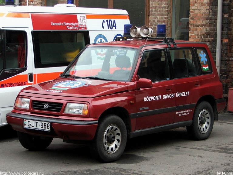 Suzuki Vitara, Szeged, orvosi ügyelet, Országos Mentõszolgálat, fotó: PChris
Keywords: OMSZ mentő magyar Magyarország mentőautó GJT-888