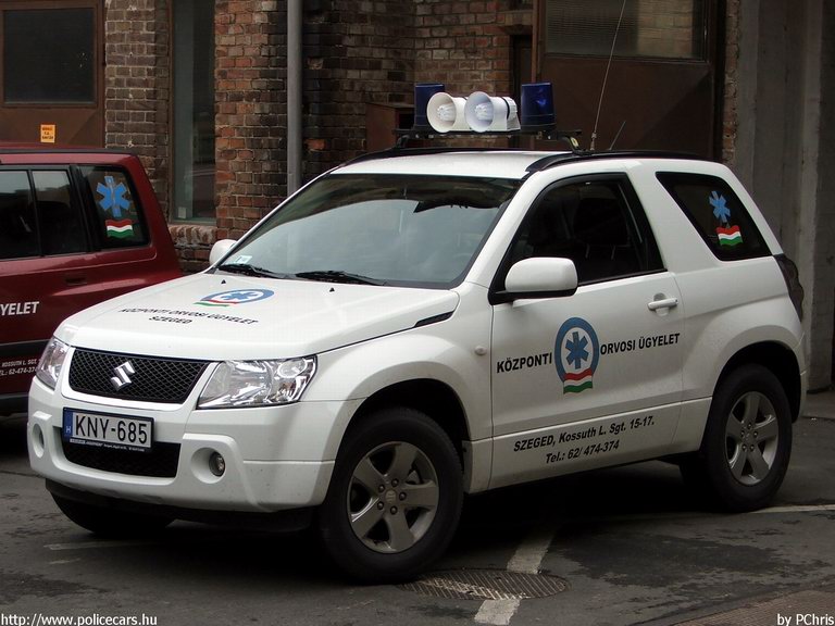 Suzuki Vitara, Szeged, orvosi ügyelet, Országos Mentõszolgálat, fotó: PChris
Keywords: OMSZ mentő magyar Magyarország mentőautó KNY-685