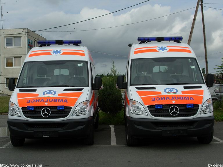 Mercedes Sprinter II 313 CDI, Országos Mentõszolgálat, fotó: dénes
Keywords: OMSZ mentő magyar magyarország mentőautó