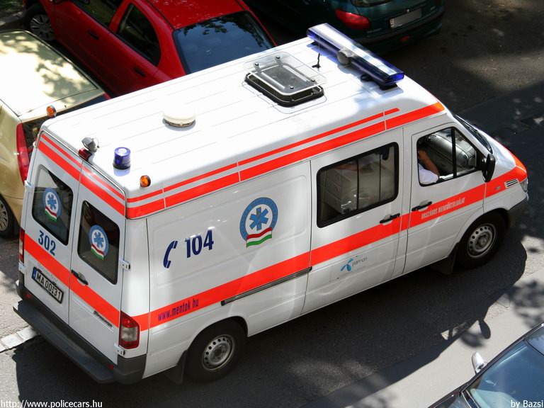 Mercedes-Benz Sprinter 313 CDI, Országos Mentõszolgálat, fotó: Bazsi
Keywords: OMSZ mentő magyar magyarország mentőautó MA00-31