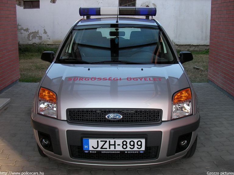 Ford Fusion, Polgárdi, orvosi ügyelet, fotó: Gzozzo pictures
Keywords: mentő magyar Magyarország mentőautó JZH-899