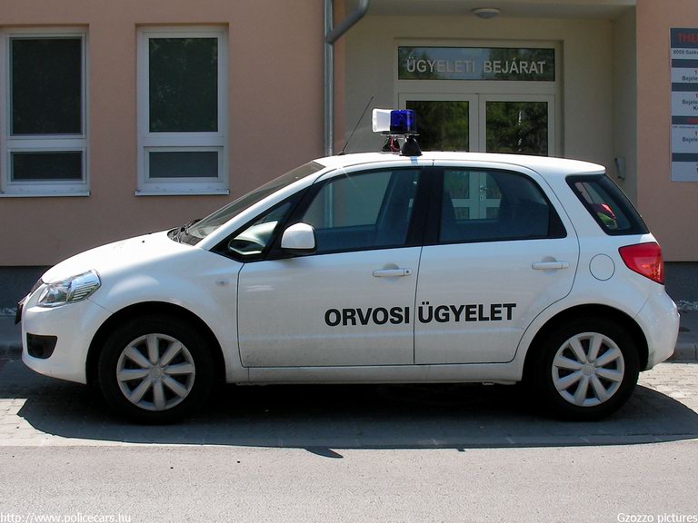 Suzuki SX4, Székesfehérvár, orvosi ügyelet, fotó: Gzozzo pictures
Keywords: mentő magyar Magyarország mentőautó KUJ-290