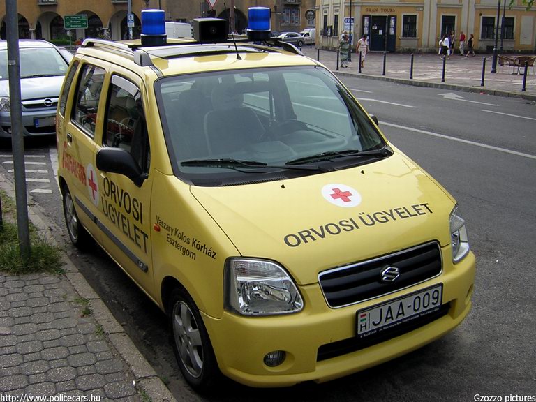 Suzuki Wagon-R+, Esztergom, orvosi ügyelet, Vaszary Kolos Kórház, fotó: Gzozzo pictures
Keywords: mentő magyar Magyarország mentőautó JAA-009