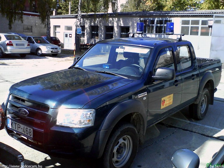 Ford Ranger, Központi Különleges Mentõszolgálat, fotó: Jazoli
Keywords: mentő magyar magyarország mentőautó