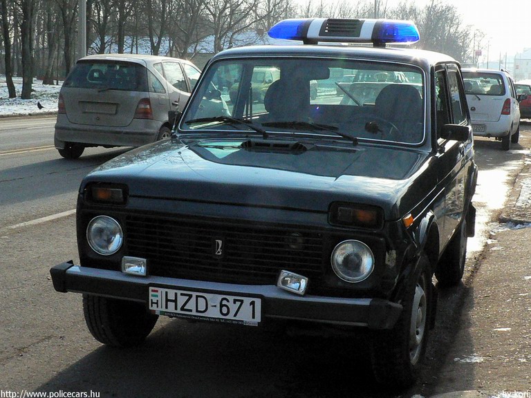 Lada VAZ 2121 Niva 1.7i, Nyíregyháza, Egészségügyi Alapellátás, orvosi ügyelet, fotó: korij
Keywords: mentő magyar Magyarország mentőautó HZD-671