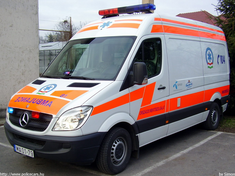 Mercedes Sprinter II, Országos Mentõszolgálat, fotó: Simon
Keywords: mentő mentőautó OMSZ magyar magyarország MA01-79