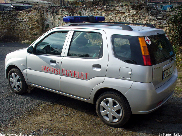 Suzuki Ignis, Sümeg, orvosi ügyelet, fotó: Márton Balázs
Keywords: mentő magyar Magyarország mentőautó KDY-041
