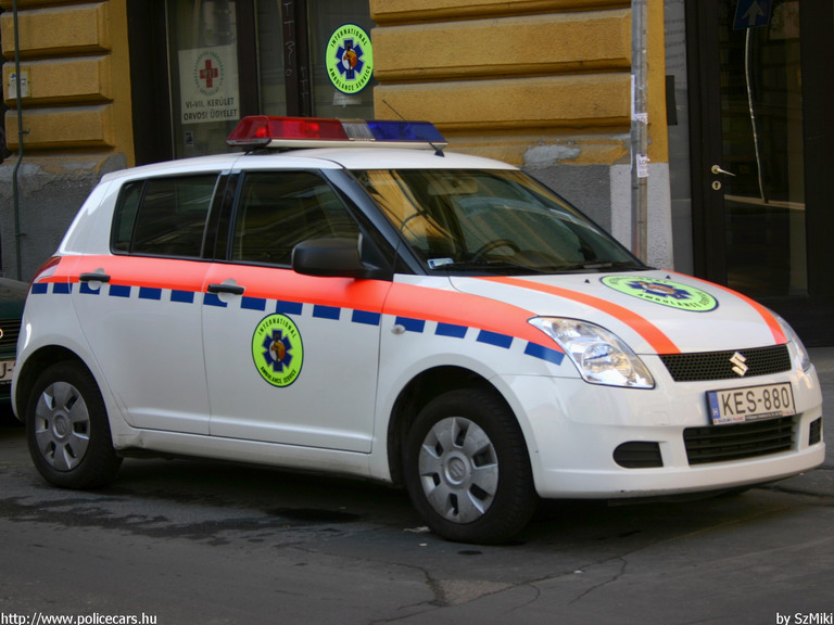 Suzuki Swift, Budapest, orvosi ügyelet, International Ambulance, fotó: SzMiki
Keywords: mentő magyar Magyarország mentőautó KES-880