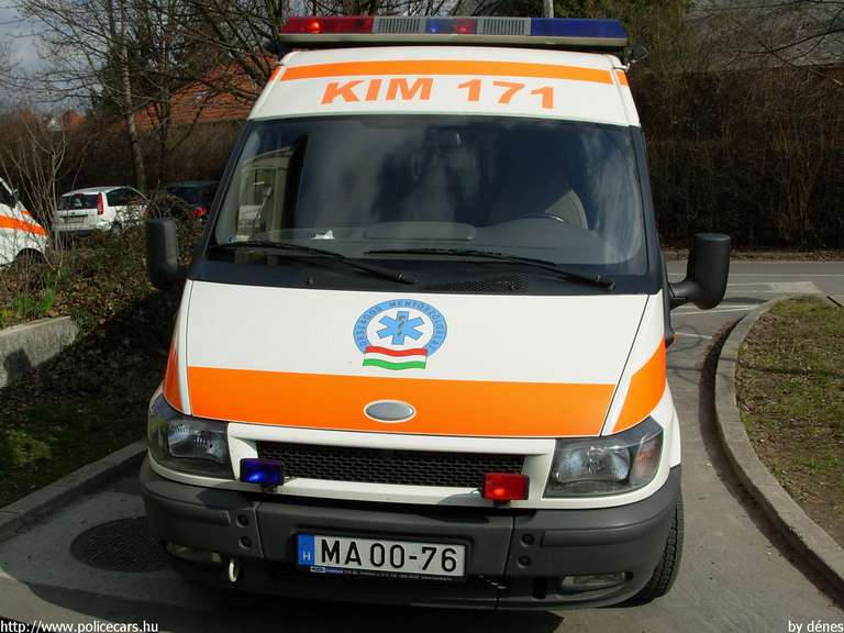 Ford Transit, Országos Mentõszolgálat, Dunakeszi, fotó: dénes
Keywords: mentő mentőautó OMSZ magyar magyarország MA00-76
