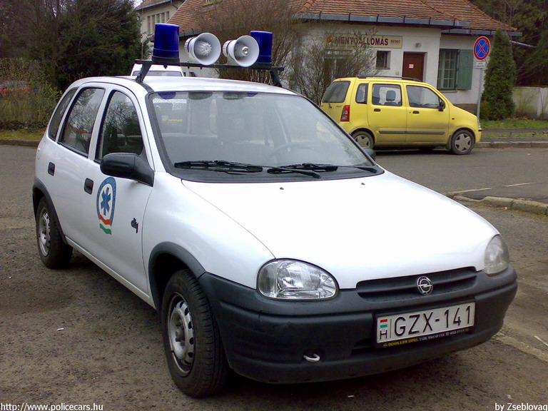 Opel Corsa, Országos Mentõszolgálat, fotó: Zseblovag
Keywords: OMSZ mentő magyar Magyarország mentőautó GZX-141