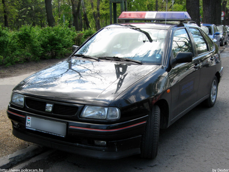 Seat Cordoba, vérszállítás, fotó: Dexter
Keywords: mentő magyar magyarország mentőautó