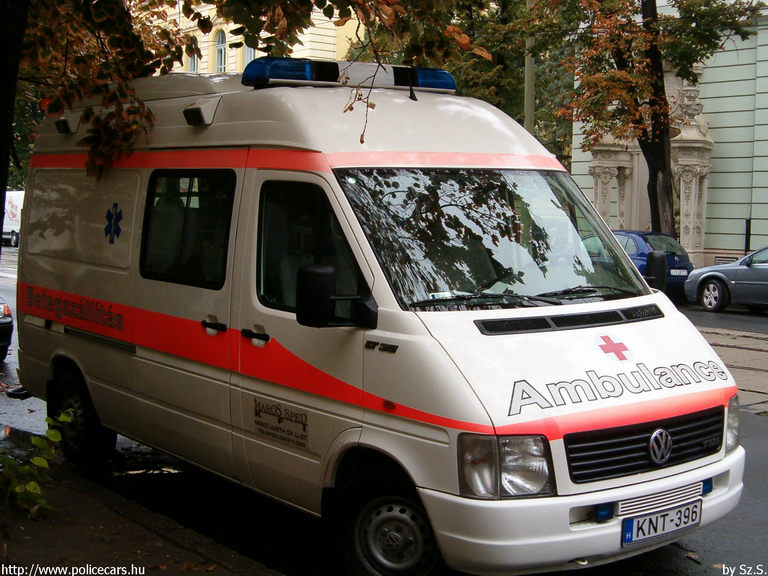 Volkswagen LT 35, Maros-Sped Kft., fotó: Sz.S.
Keywords: mentő magyar Magyarország mentőautó KNT-396