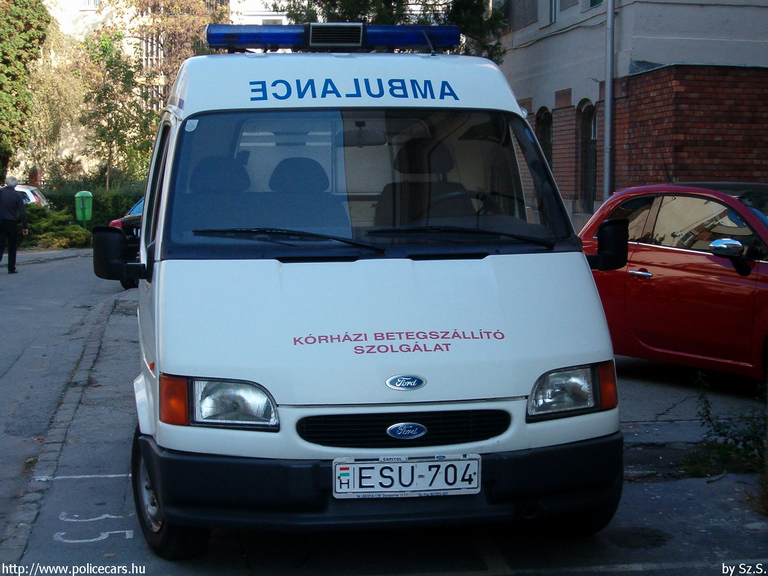 Ford Transit, Szeged, fotó: Sz.S.
Keywords: mentő magyar Magyarország mentőautó ESU-704