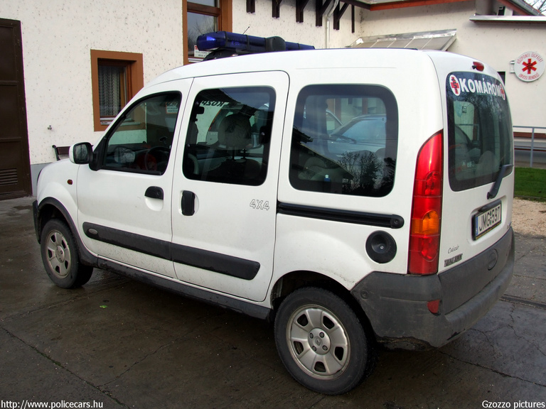 Renault Kangoo, Komárom, orvosi ügyelet, fotó: Gzozzo pictures
Keywords: mentő magyar Magyarország mentőautó JMG-597