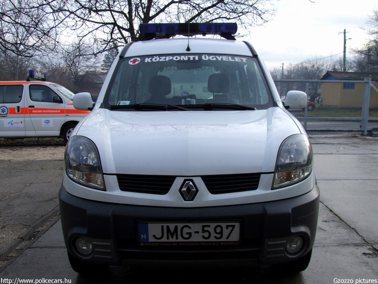 Renault Kangoo, Komárom, orvosi ügyelet, fotó: Gzozzo pictures
Keywords: mentő magyar Magyarország mentőautó JMG-597