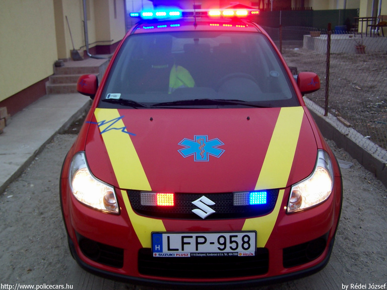 Suzuki SX4, orvosi ügyelet, Szolnok, Emergency Service, fotó: Rédei József
Keywords: mentő magyar Magyarország mentőautó LFP-958