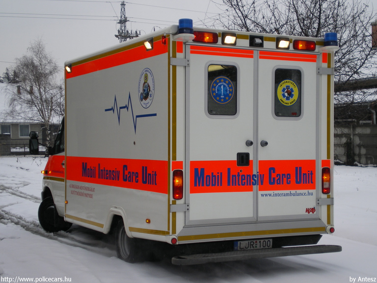 Mercedes-Benz Sprinter 413 CDI, International Ambulance, fotó: Antesz
Keywords: mentő magyar Magyarország mentőautó LJR-100
