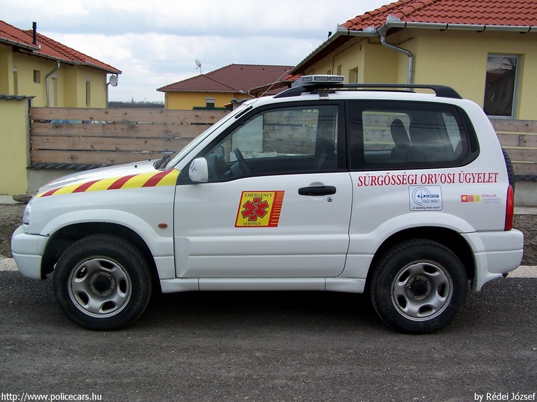 Suzuki Grand Vitara, Kiskunmajsa, orvosi ügyelet, Emergency Service, fotó: Rédei József
Keywords: mentő mentőautó magyar Magyarország JOG-826