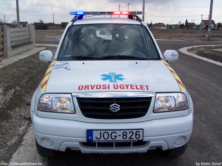 Suzuki Grand Vitara, Kiskunmajsa, orvosi ügyelet, Emergency Service, fotó: Rédei József
Keywords: mentő mentőautó magyar Magyarország JOG-826