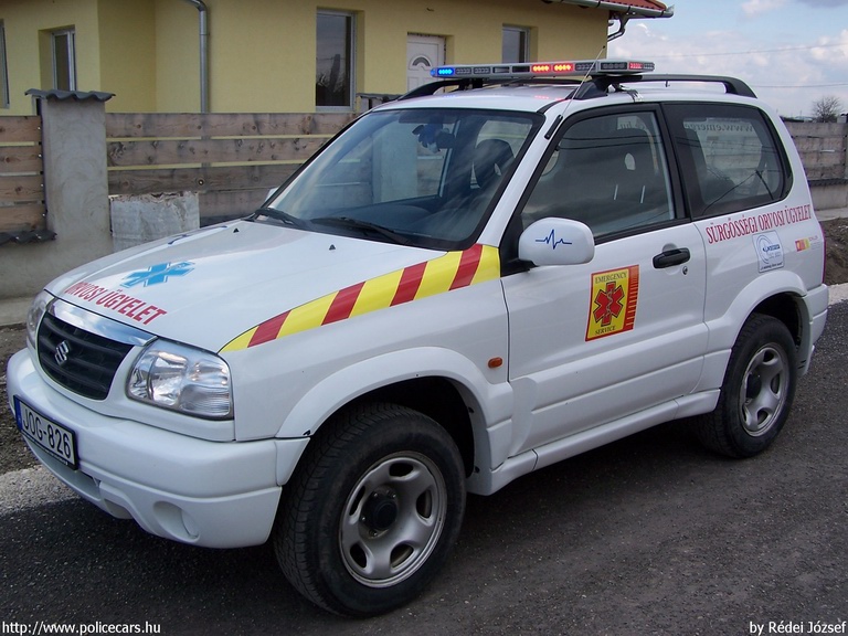 Suzuki Grand Vitara, Kiskunmajsa, orvosi ügyelet, Emergency Service, fotó: Rédei József
Keywords: mentő mentőautó magyar Magyarország JOG-826