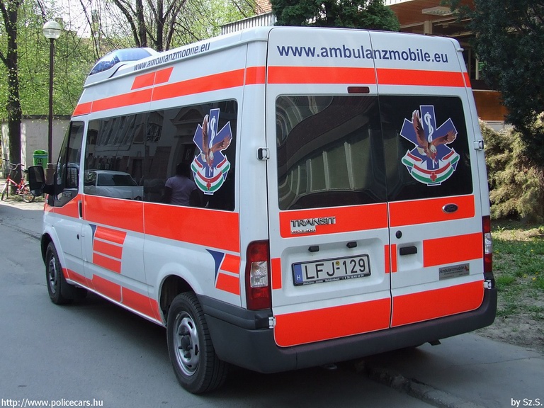 Ford Transit, fotó: Sz.S.
Keywords: mentő mentőautó magyar Magyarország LFJ-129