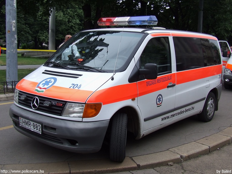 Mercedes Vito 110 CDI, Országos Mentõszolgálat, fotó: Bálint
Keywords: mentő mentőautó OMSZ magyar magyarország HMR-882