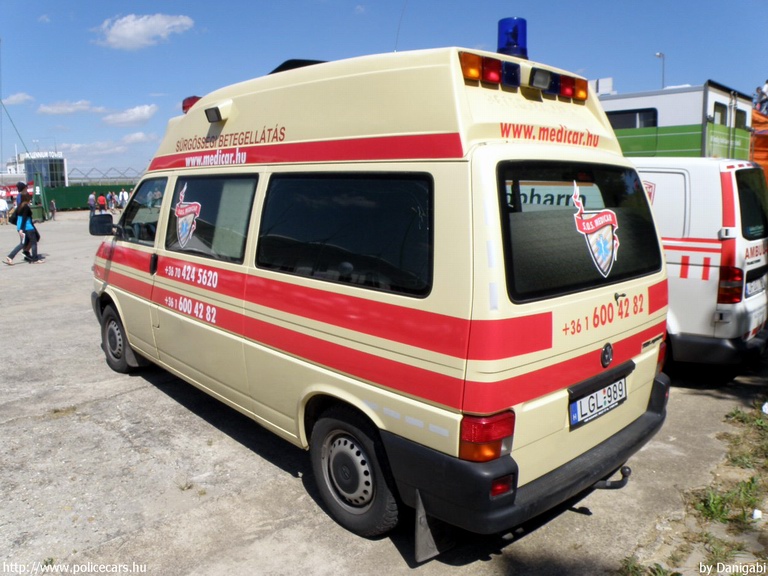 Volkswagen Transporter T4, S.O.S. Medicar, fotó: Danigabi
Keywords: mentő mentőautó magyar Magyarország LGL-989