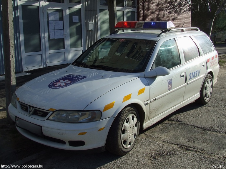 Opel Vectra, SMSV, vérszállítás, fotó: Sz.S.
Keywords: mentő mentőautó magyar Magyarország