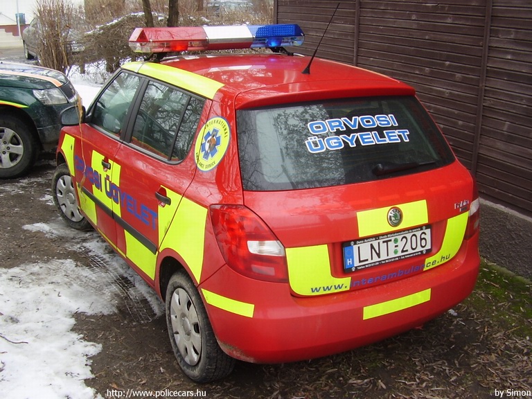 Skoda Fabia II, orvosi ügyelet, Nagykáta, International Ambulance, fotó: Simon
Keywords: mentő mentőautó magyar Magyarország LNT-206