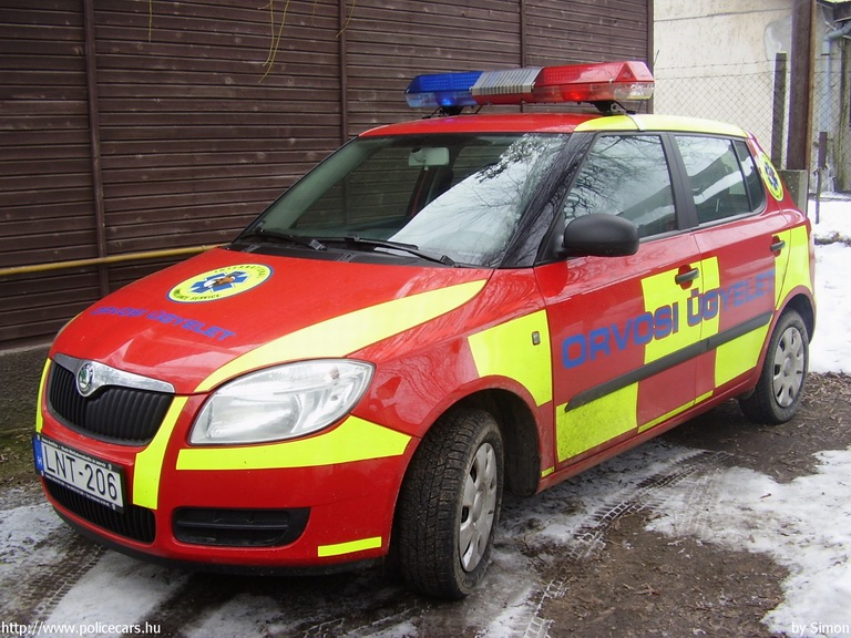 Skoda Fabia II, orvosi ügyelet, Nagykáta, International Ambulance, fotó: Simon
Keywords: mentő mentőautó magyar Magyarország LNT-206