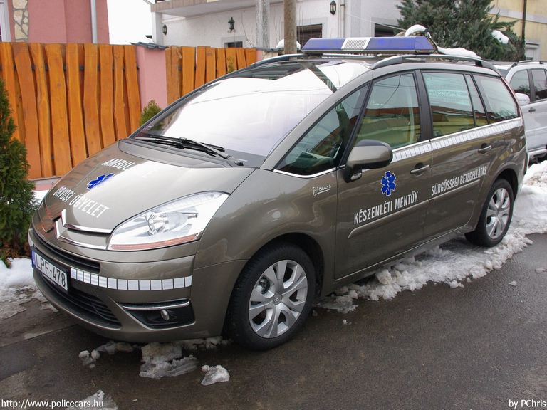 Citroen C4 Picasso, orvosi ügyelet, Készenléti Mentõk Kft., fotó: PChris
Keywords: mentő mentőautó magyar Magyarország LPF-478