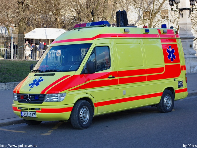 Mercedes-Benz Sprinter 314, Európa Mentõszolgálat, fotó: PChris
Keywords: mentő magyar Magyarország mentőautó JKT-112