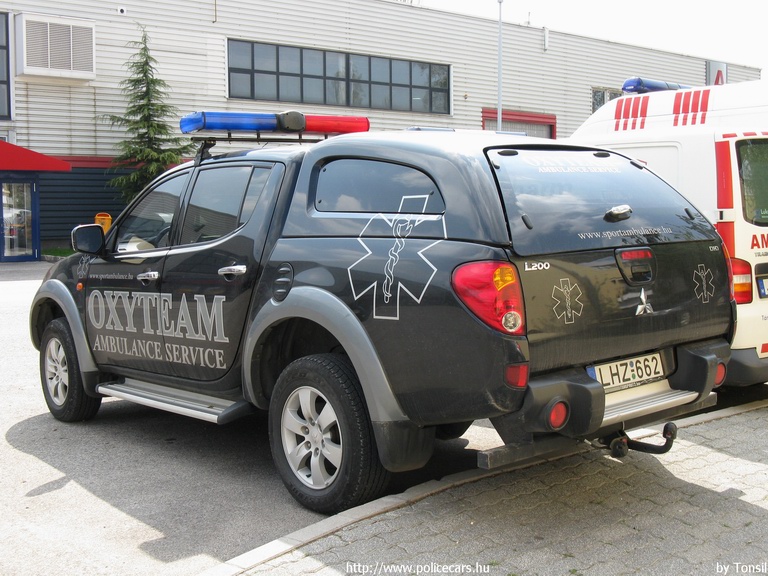 Mitsubishi L200, Oxyteam Nemzeti Sportszövetség Mentõszolgálat, fotó: Tonsil
Keywords: mentő mentőautó magyar Magyarország LHZ-662