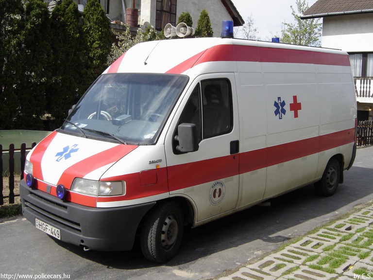 Fiat Ducato, HAEMOBIL Egészségügyi Szolgáltató Kht., fotó: E.S.
Keywords: mentő mentőautó magyar Magyarország HGF-449